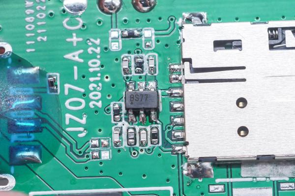 為 iPad WIFI版插上蜂窩網的翅膀,4G無線網絡卡上手評測 為 iPad WIFI版插上蜂窩網的翅膀,4G無線網絡卡上手評測