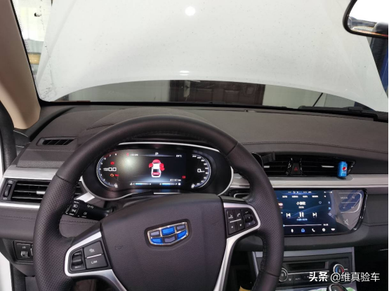 國產車保值率到底如何?跟著檢測師一起細瞧這輛吉利帝豪 國產車保值率到底如何?跟著檢測師一起細瞧這輛吉利帝豪