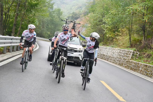 雪鐵龍天逸C5 AIRCROSS騎適版上市，售價19.27萬起，限量500臺