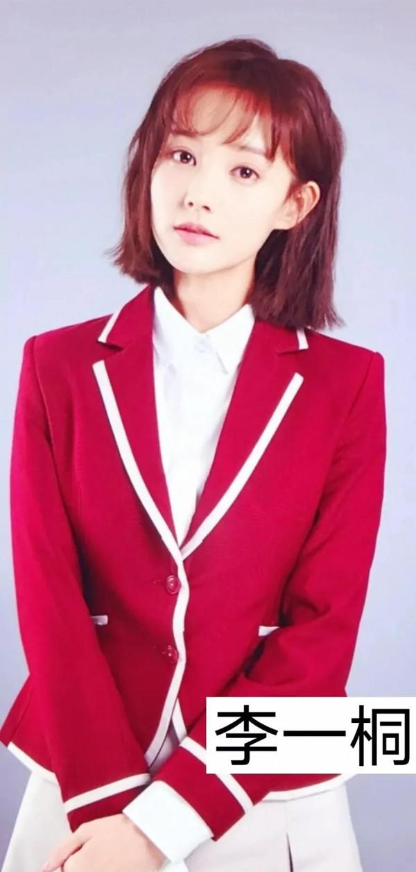 女明星穿校服,誰最有初戀的感覺? 女明星穿校服,誰最有初戀的感覺?