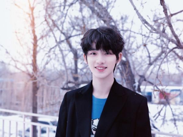 TNT過元宵節，丁程鑫曬學校湯圓，賀兒模仿白敬亭發影片曬冰墩墩