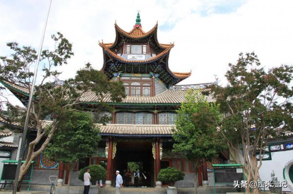 走進大理“白回”聚居的村落——洱源三枚村 走進大理“白回”聚居的村落——洱源三枚村