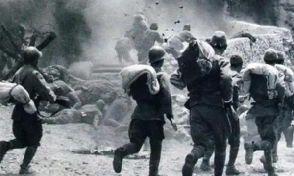 南京大屠殺，被俘將士為何不反抗？40年後，一位老兵含淚說出原因