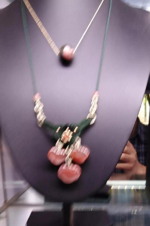 我愛南紅瑪瑙,我愛這中國紅 我愛南紅瑪瑙,我愛這中國紅