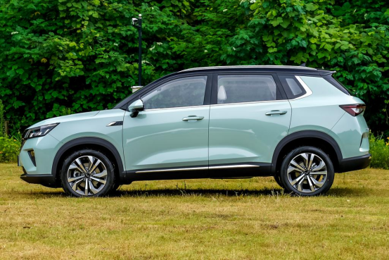 單月賣10996輛,頂配9.98萬,配1.5T+CVT,五菱星辰到底如何? 單月賣10996輛,頂配9.98萬,配1.5T+CVT,五菱星辰到底如何?