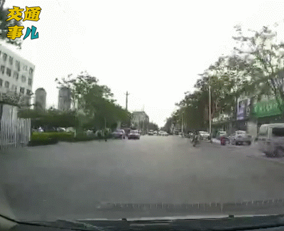 一組動圖警示你：近期兒童交通事故悲劇，父母別再做甩手掌櫃