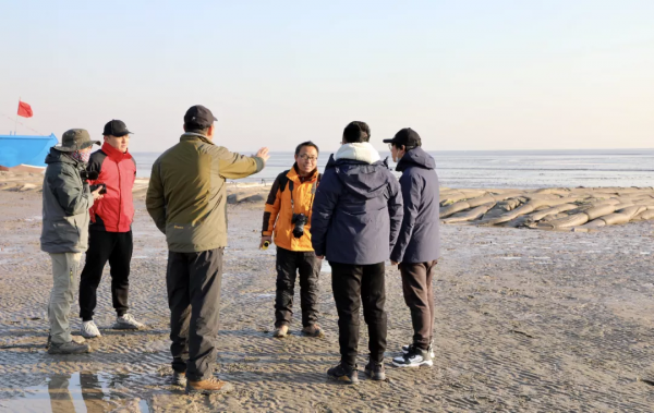 央視《地理•中國》欄目組來東臺“取材”