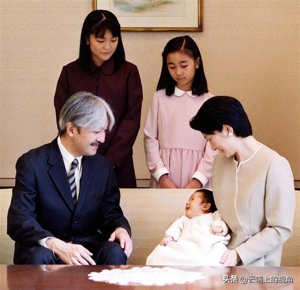 民眾支援愛子公主,保守派捧悠仁,保守派萬世一系的騷操作真好笑 民眾支援愛子公主,保守派捧悠仁,保守派萬世一系的騷操作真好笑