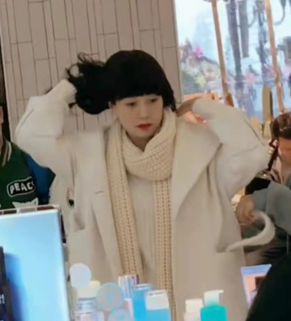 45歲馬伊琍演少女上癮？戴齊劉海假髮扮嫩太違和，不過身材是真好