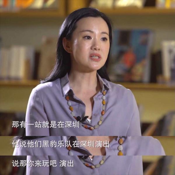 和王菲的初戀相愛28年，51歲的詠梅才是人間清醒