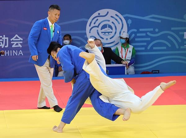 尹永傑勇奪男柔100公斤以上級金牌