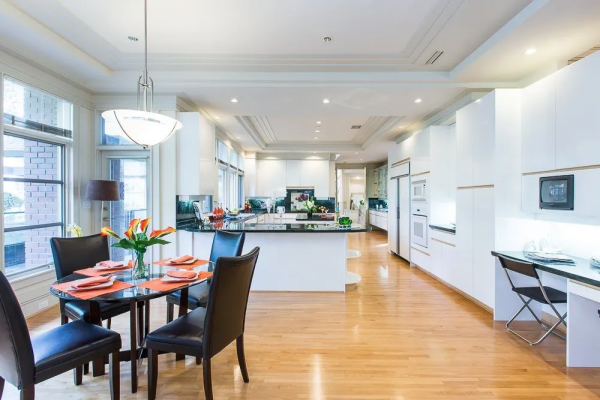 孟晚舟加拿大豪宅曝光！總價過億，內飾簡約溫馨