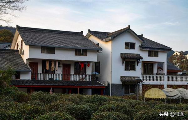 農村已經出現兩個現象！村民坦言：有房不住也是無奈之舉，咋回事