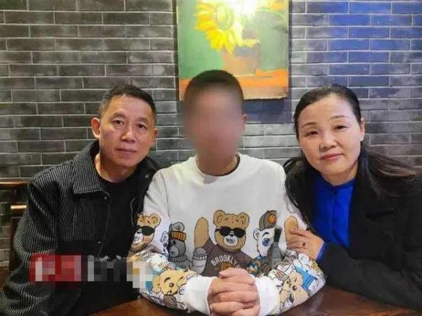 娃差點被搶走，人販子離我們太近了