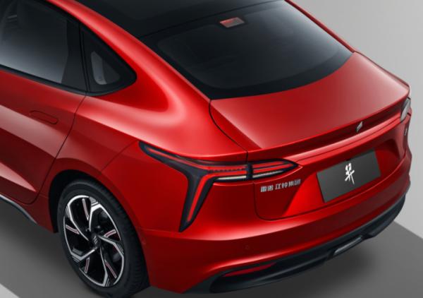 雷諾江鈴首款電動車羿配置曝光,產品力到底如何? 雷諾江鈴首款電動車羿配置曝光,產品力到底如何?