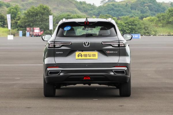 長安CS55 PLUS：頂配售價12.19萬，配188馬力+7擋雙離合，造型時尚