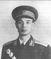 1955年授銜時，十二大軍區的司令員都是誰，他們被授予了什麼軍銜