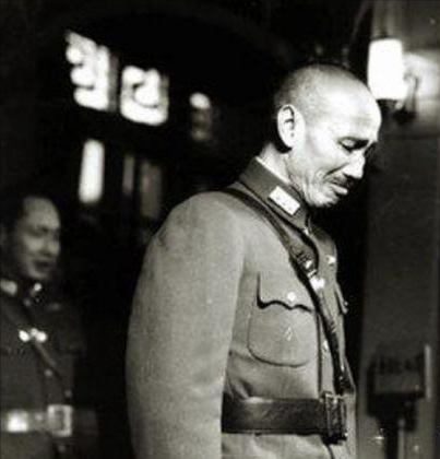 陳布雷寫10封遺書,吞200粒安眠藥去世,蔣介石書橫匾:當代完人 陳布雷寫10封遺書,吞200粒安眠藥去世,蔣介石書橫匾:當代完人