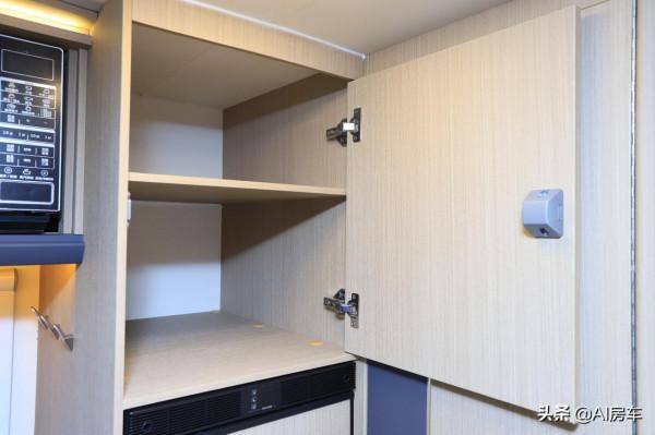 奇瑞3.0T+5座4床平頂房車亮相！設計用心，內飾豪華，用著很舒服