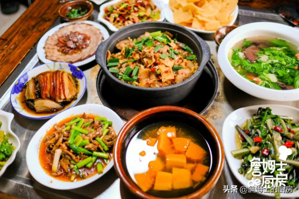 大山深處的年味，是錘出來的！紅紅火火！又香又糯