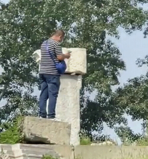 不止煞風景,這些旅遊中的不文明行為或涉嫌違法 不止煞風景,這些旅遊中的不文明行為或涉嫌違法