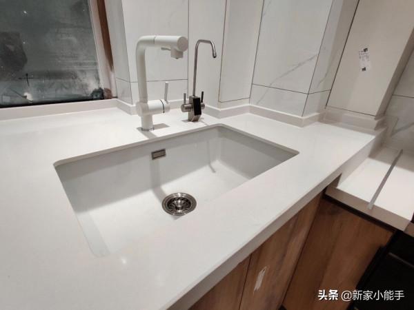 看他家花了一年自裝的新房,全屋原木風,做開放式的廚房真羨慕 看他家花了一年自裝的新房,全屋原木風,做開放式的廚房真羨慕