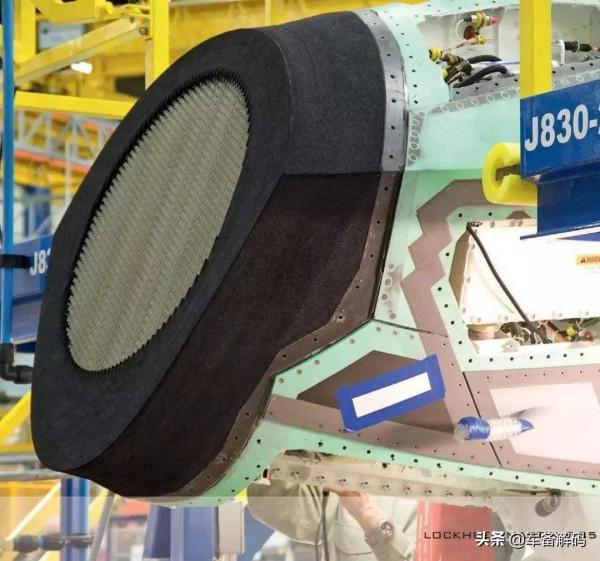 F-35C部署在即，資料推演中美艦載機，重型制空機成中國未來首選