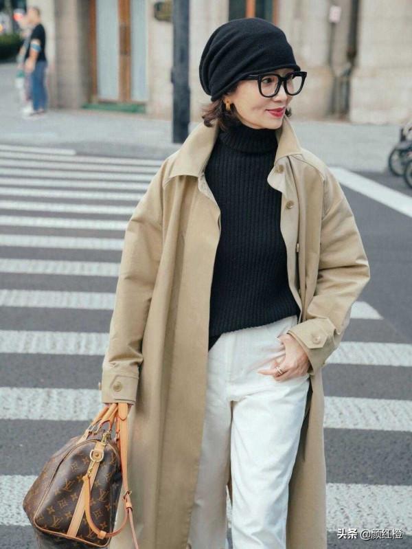 這才是45+該有的打扮,不裝嫩也不顯老氣,優雅到骨子裡了 這才是45+該有的打扮,不裝嫩也不顯老氣,優雅到骨子裡了