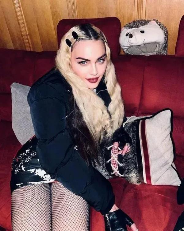 這哪裡是63歲，說36也不過分