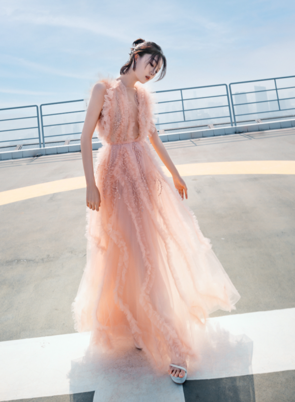 在百花叢中，選出了7位候選人，盤點她們整一年的紅毯造型