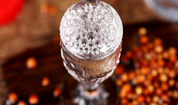 大牌白酒一定好喝?學會這3招,快速找到好喝又便宜的純糧好酒 大牌白酒一定好喝?學會這3招,快速找到好喝又便宜的純糧好酒