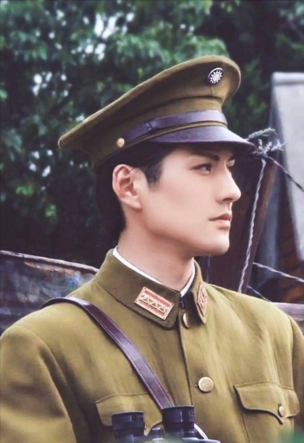 杜若溪：嫁男神偶像嚴屹寬，兩度流產生女，風光幸福背後有艱辛