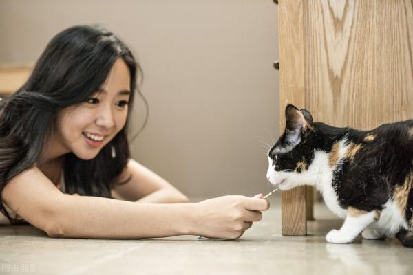 有些了垃圾父母不會教育孩子,把自己的孩子活活推入火坑 有些了垃圾父母不會教育孩子,把自己的孩子活活推入火坑