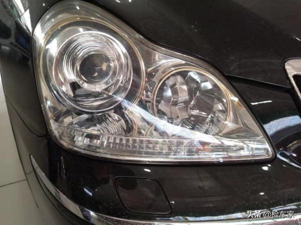 紅旗H9不是首個國產豪華車，還記得當年賣68萬的紅旗盛世嗎？