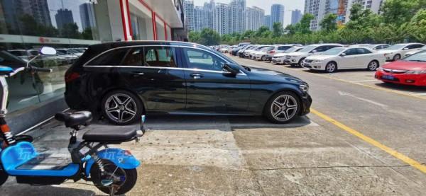 賓士C260旅行版輕度改裝案例 祖母綠車漆 賓士C260旅行版輕度改裝案例 祖母綠車漆