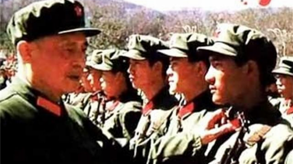 1985年百萬大裁軍,很多部隊領導不服氣,鄧小平:頭頭不通調頭頭 1985年百萬大裁軍,很多部隊領導不服氣,鄧小平:頭頭不通調頭頭