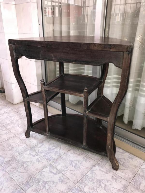 清代老紅木半月桌 清代老紅木半月桌