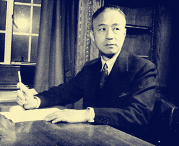 1934年，一女學生放棄明星夢，最終成了潛伏在蔣介石身邊的聽風者