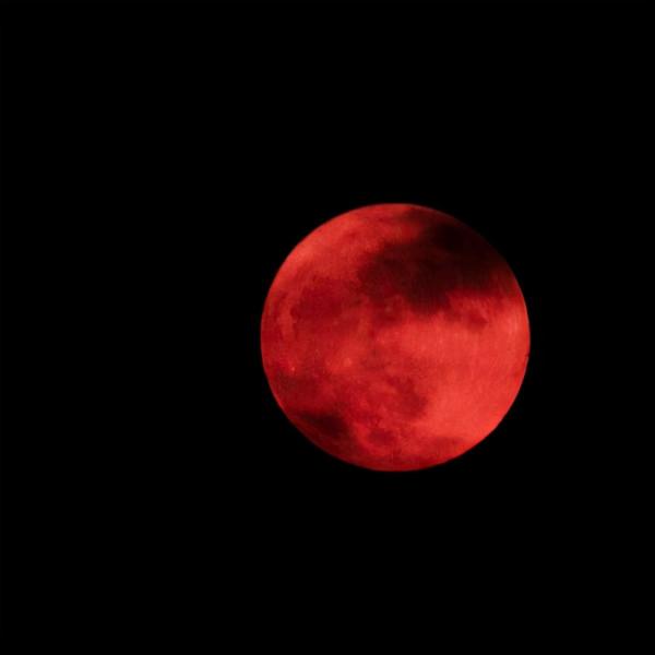 87年前，一萬多紅軍犧牲在松毛嶺，從此當地百姓八月十四過中秋