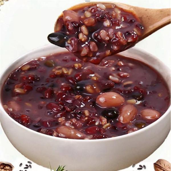 防止熬好的粥洩掉，歡迎早餐店老闆們來補充