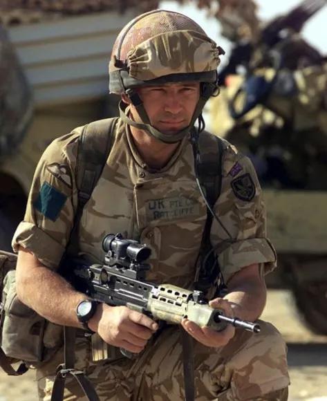 武器：（二十七）冷酷的執法官-L85A1突擊步槍