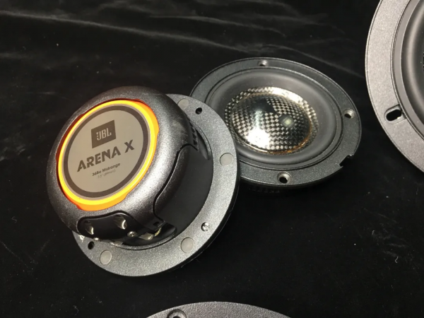 遨遊音樂星辰大海 JBL旗艦三分頻揚聲器ARENA X 遨遊音樂星辰大海 JBL旗艦三分頻揚聲器ARENA X