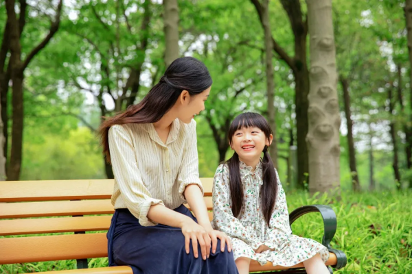 童年時期負面經歷嚴重影響腦的認知功能！家長要做好這幾點