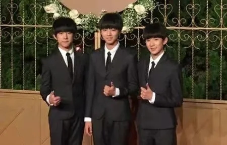 離婚3年後,李小璐賈乃亮公開出現在大眾視野,這是要復婚? 離婚3年後,李小璐賈乃亮公開出現在大眾視野,這是要復婚?