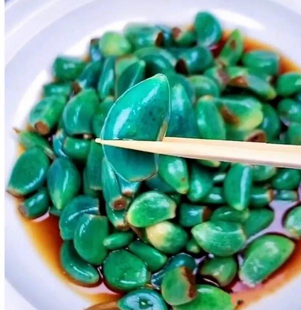 冬天必吃的臘八蒜,只需幾步就可以醃製出好吃又下飯的臘八蒜 冬天必吃的臘八蒜,只需幾步就可以醃製出好吃又下飯的臘八蒜