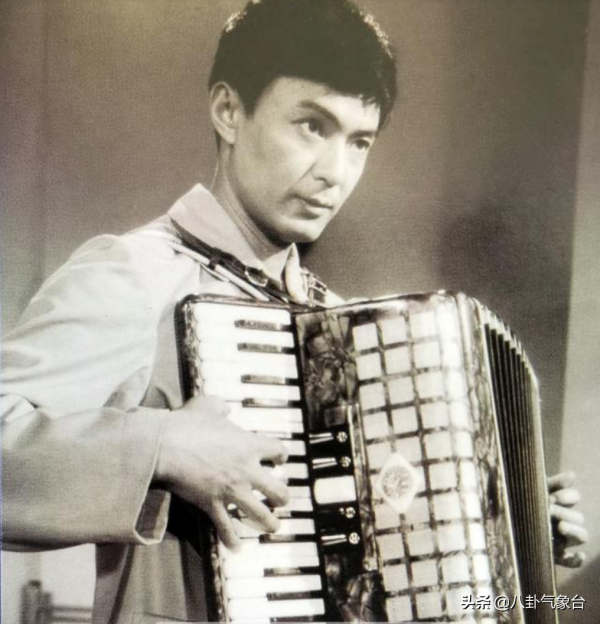 “媽媽專業戶”李文玲，與初戀牽手半個世紀，女兒鄒雪是她的驕傲