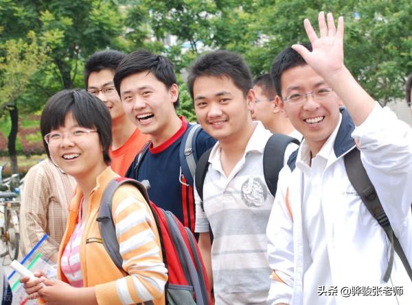 男生高考成績220分，當初報了這個志願，如今冷門專業變成了熱門