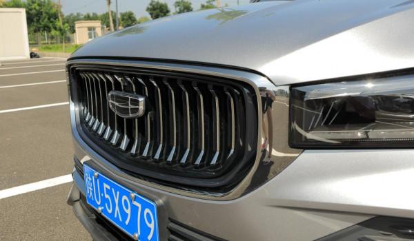 設計質感超30萬級,實現四屏聯動,吉利星越L搶先試駕 設計質感超30萬級,實現四屏聯動,吉利星越L搶先試駕