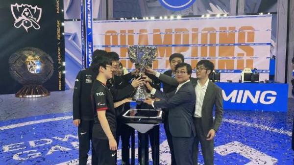 初中輟學打職業,7年後勇奪世界冠軍,“聖槍哥”的坎坷電競路 初中輟學打職業,7年後勇奪世界冠軍,“聖槍哥”的坎坷電競路