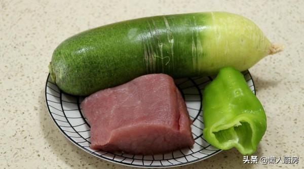 最近,都流行吃這個蘿蔔,吃紅薯不如吃它,配上豬肉真解饞 最近,都流行吃這個蘿蔔,吃紅薯不如吃它,配上豬肉真解饞